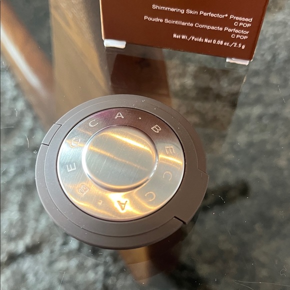 BECCA Bronze Glow Highlighter Compact - Picture 5 of 8